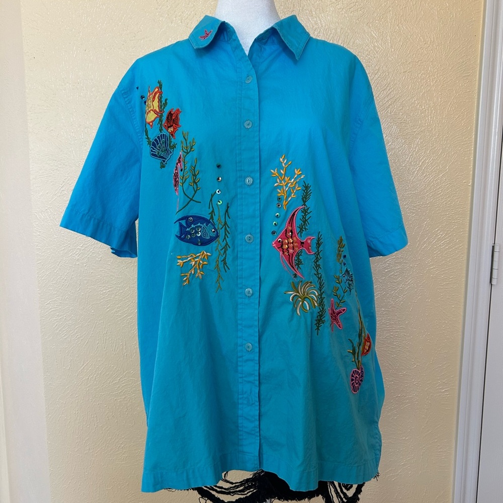 Bobbie Brooks Turquoise Button-Up Shirt with Fish & Shells. Size 18W/20W.